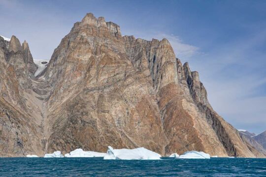 Von Gletschern überformte Granitfelsen