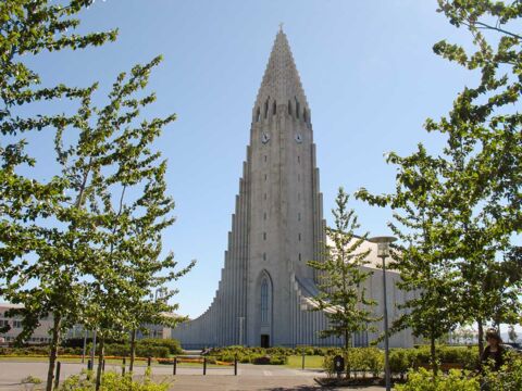 Die Hallgrimskirkja, ein Wahrzeichen von Reykjavik, der Hauptstadt Islands