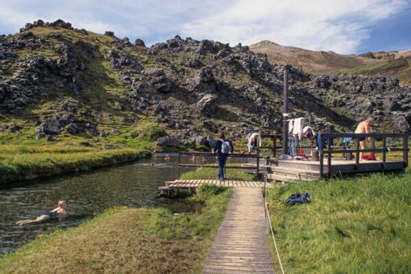 In Landmannalaugar kann man im heißen Bach baden